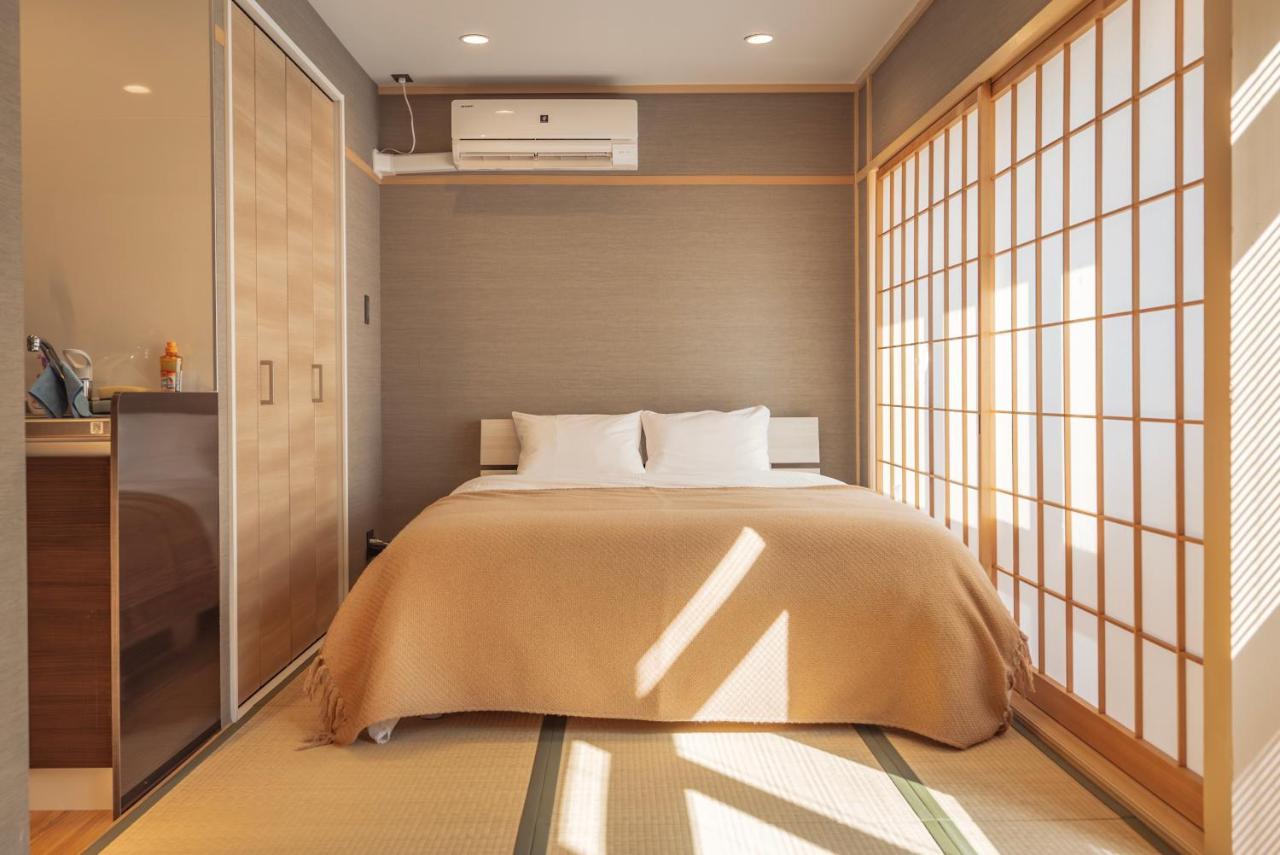 谷町君・星hotel・道頓福居 Osaka Eksteriør billede
